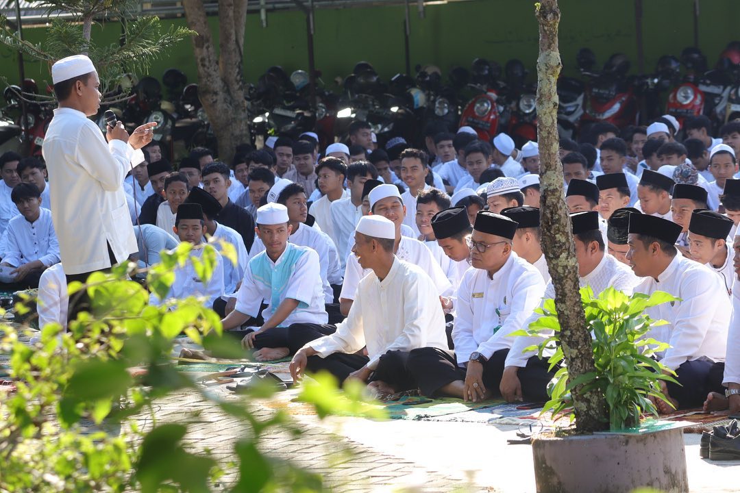 MAN 2 HSU Berikan Santunan Kepada Siswa Yatim/Piatu Dan Dhuafa Pada Hari Asyura