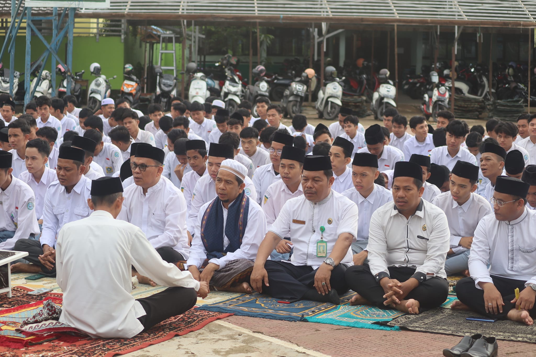 Peringati Isra Mi'raj . Kamad MAN 2 HSU Ajak Siswa Mengenang Spiritual Perjalanan Nabi Muhammad SAW.