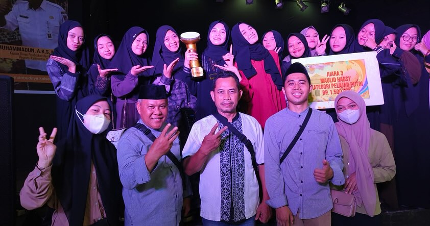 Grup Habsy Puteri MAN 2 HSU Raih Peringkat 3 Maulid Habsy Kategori Pelajar Se-Kalsel