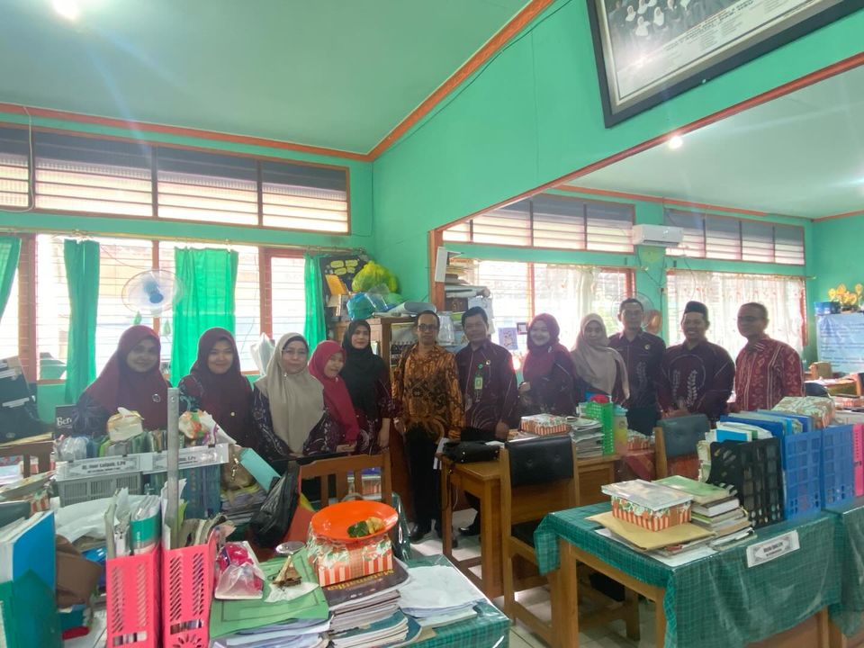 Widyaiswara Balai Diklat Keagamaan Banjarmasin Lakukan Pendampingan IKM di MAN 2 HSU