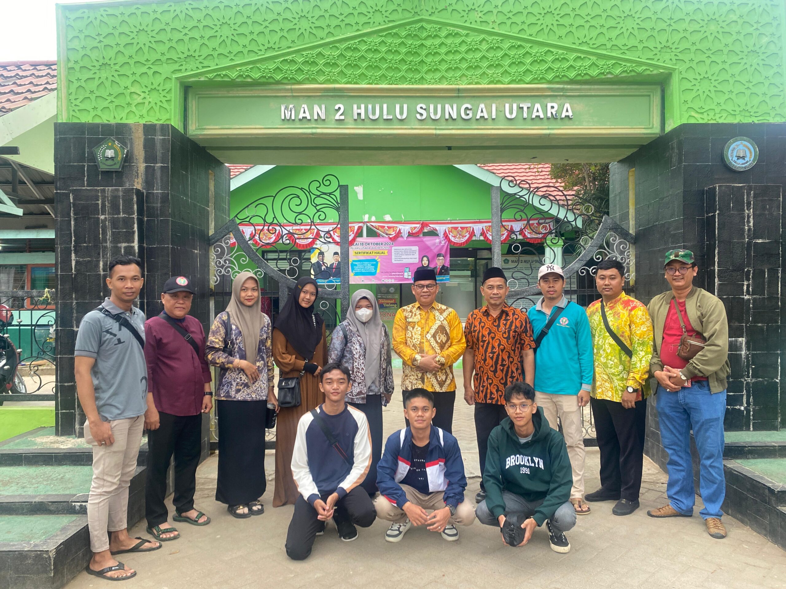 Kontingen MAN 2 HSU Antusias Ikuti Expo Madrasah Keterampilan ke-7 Tingkat Nasional